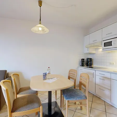 Appartementhaus Binzer Sterne 48 Апартаменты *